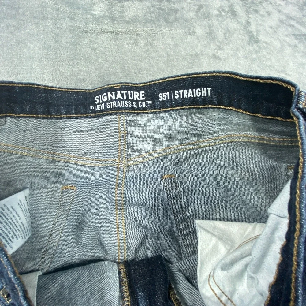 Levis excellent pre
